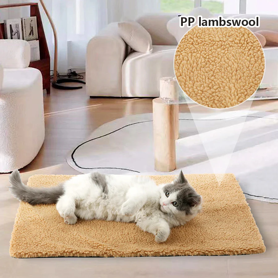 Self-Heating Pet Pad for Dogs and Cats, Soft Faux Fur, Portable and Washable Mat