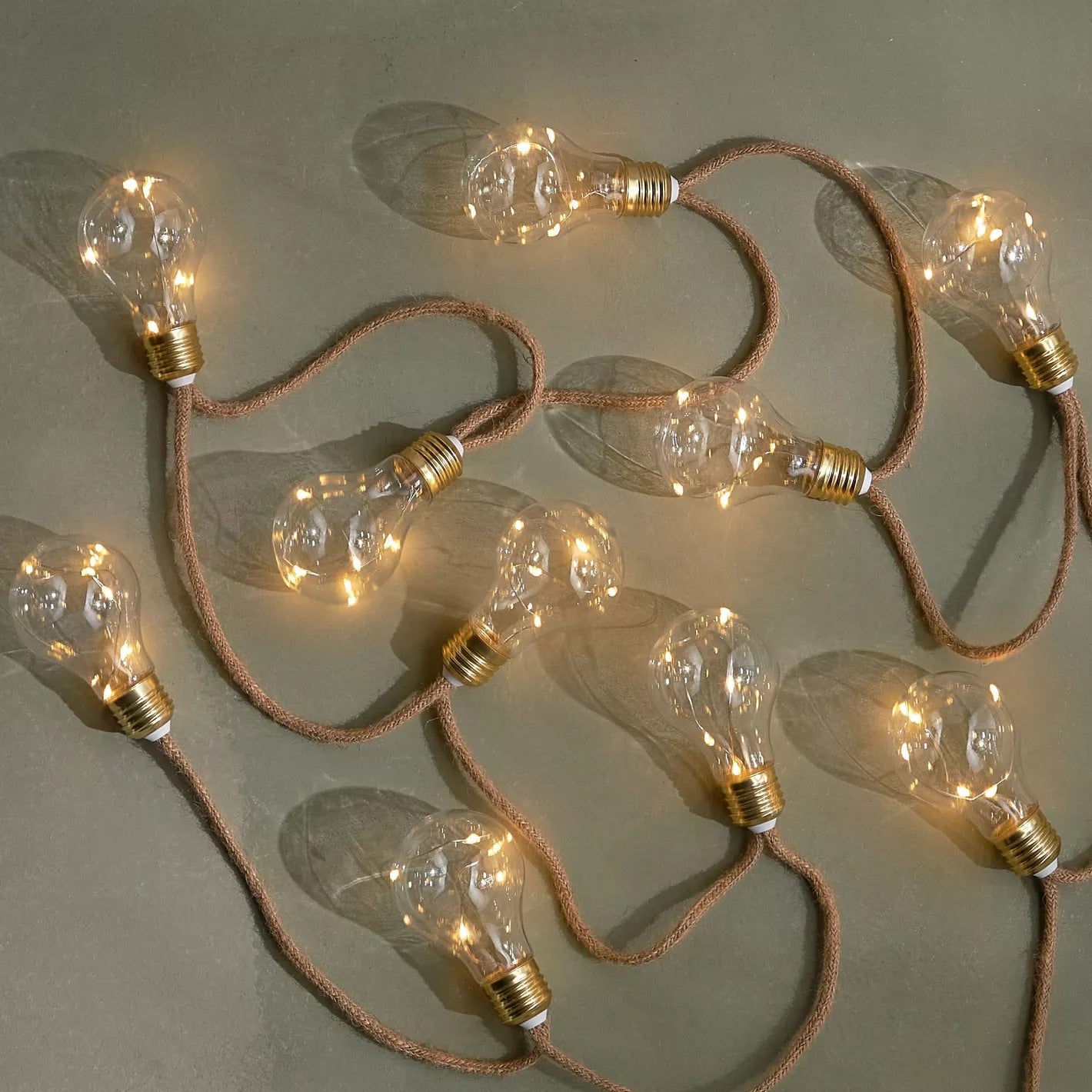 Vasta Bulb Design Warm LED Lights with Rope Style String, 19cm