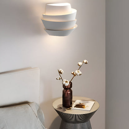 Dual-Head Iron Wall Lamp with E27 LED Sockets and Warm Light