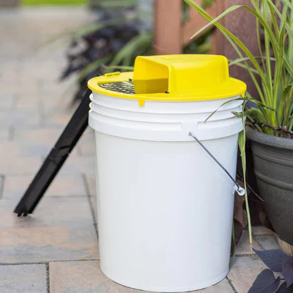 Reusable Humane Bucket Mouse Trap