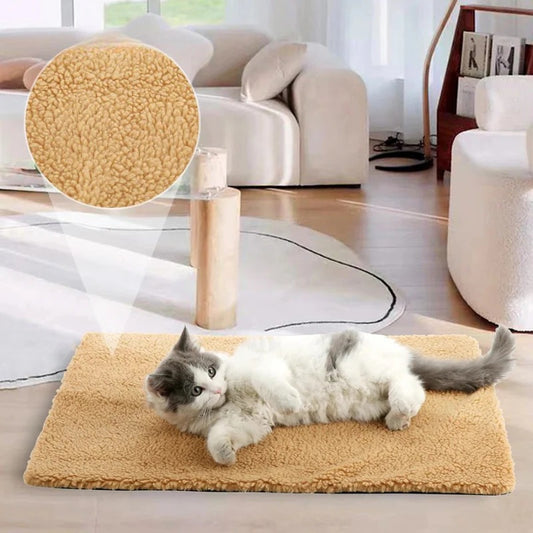 Self-Heating Pet Pad for Dogs and Cats, Soft Faux Fur, Portable and Washable Mat