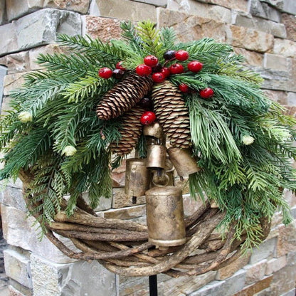Rustic Farmhouse Christmas Wreath With Natural Accents