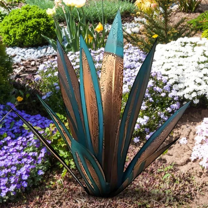 Metal Agave Sculpture with Rust Finish and Weather Resistant Coating for Indoor Outdoor