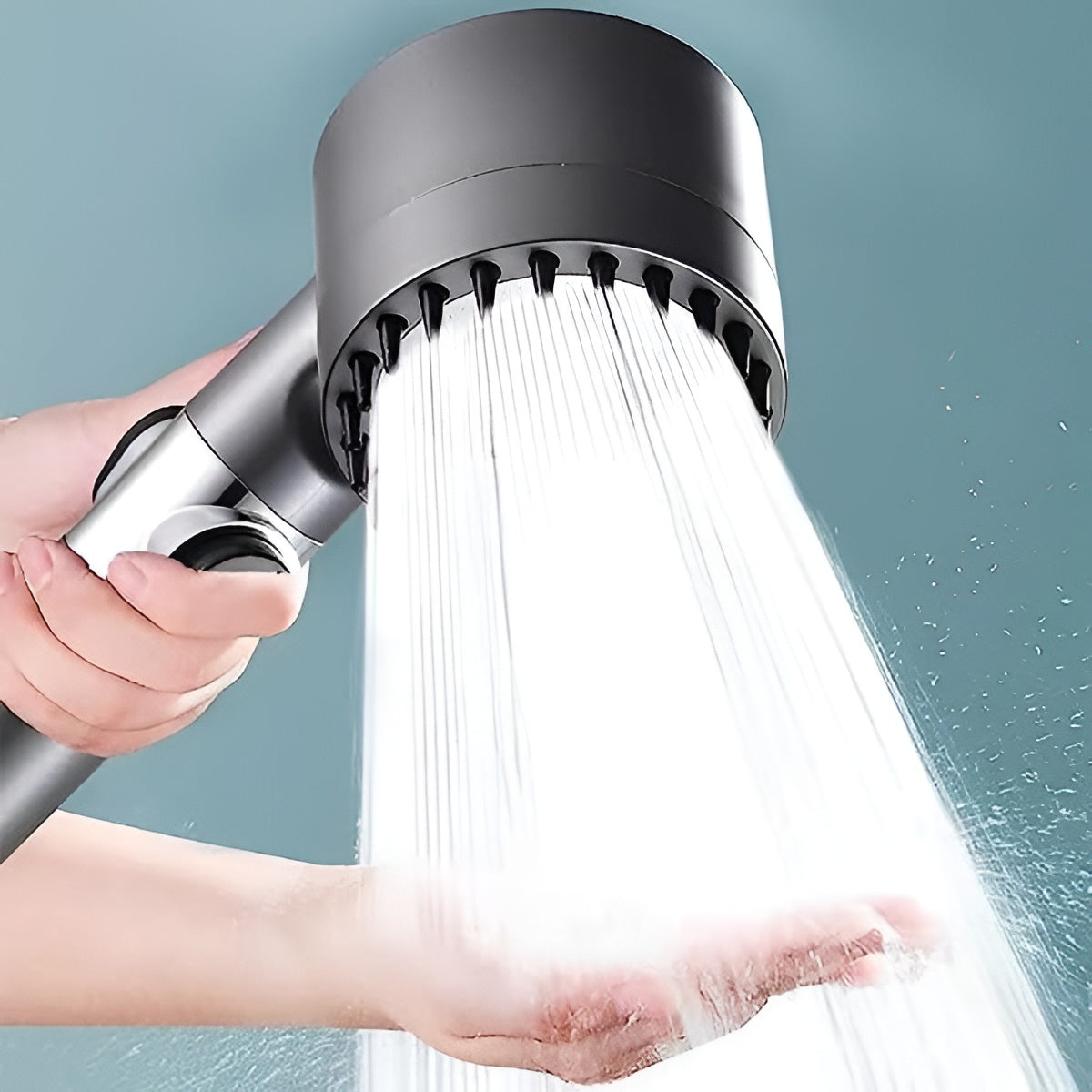 Pressure Boosting Showerhead with 9 Layer Filtration and Push Button Control