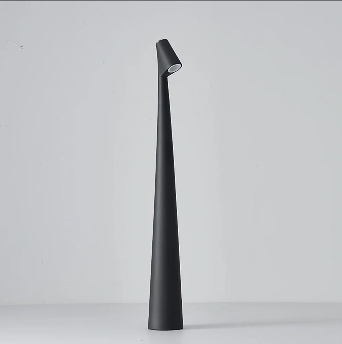 Rechargeable Table Lamp with Touch Dimming and Color Temperature Control, IP54